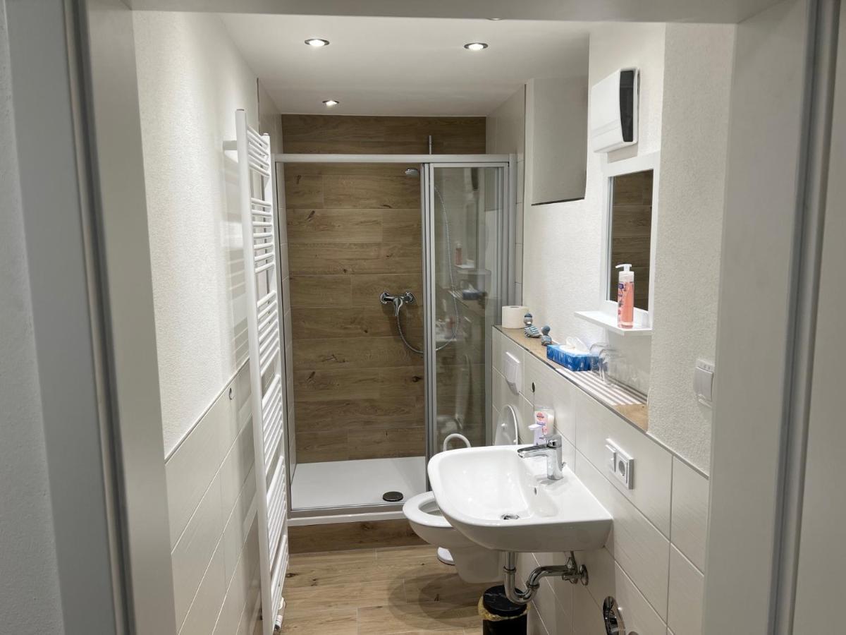 Ferienwohnung Raiffeisenstrasse -Gross- Obernburg am Main Eksteriør billede